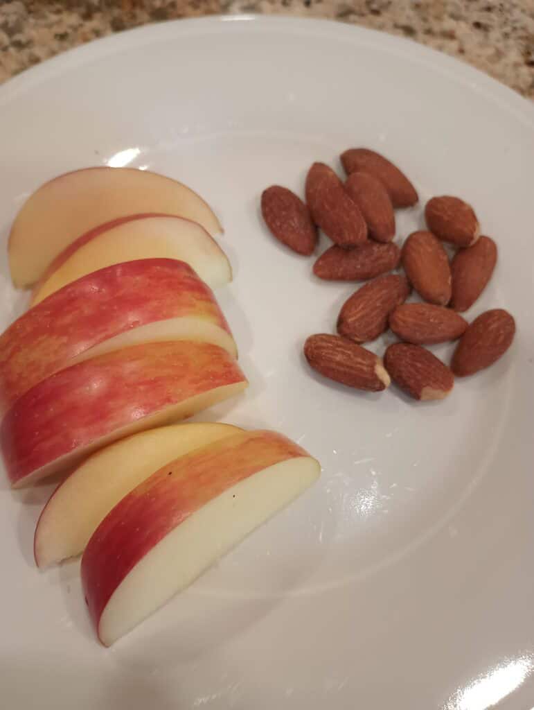 sliced apples with almonds.